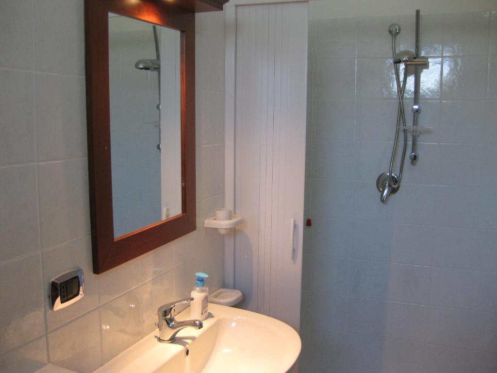 Locanda Adele Parghelia Habitación foto